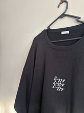 Load image into Gallery viewer, Ziggy Lou Onyx Sig Tee (XL 20-22)
