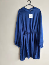 Load image into Gallery viewer, Atmos &amp; Here Navy Mini Dress (20)
