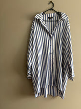 Load image into Gallery viewer, Amaya Stripe Shirt/Dress (M)

