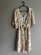 Load image into Gallery viewer, City Chic Yellow Ditsy Floral Dress (M 18-20)
