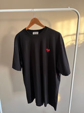 Load image into Gallery viewer, Play Black Tshirt (4XL) *boot*
