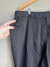 Load image into Gallery viewer, Lemon Tree Jogger (20)
