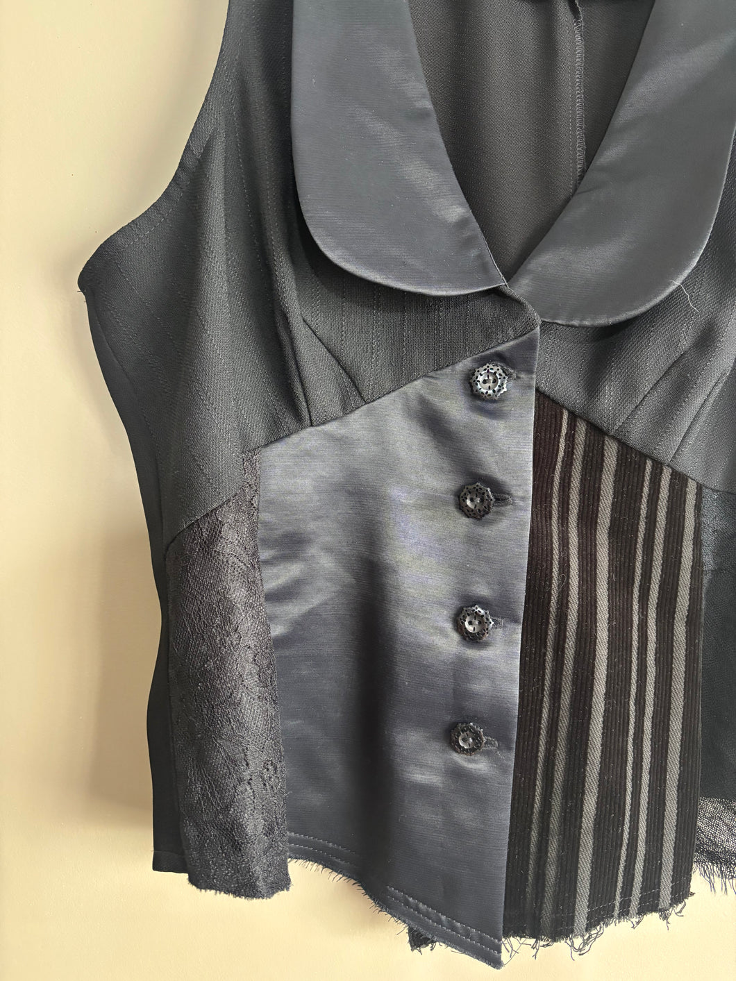 Annah Stratton Black Lace/Silk Waistcoat/Top - (XL)