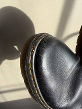 Load image into Gallery viewer, Dr Martens Jorge Clogs/Mules (US9)
