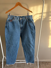 Load image into Gallery viewer, Hero Vintage Jean (42cm)
