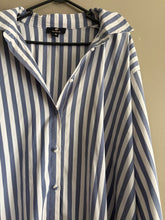 Load image into Gallery viewer, Amaya Stripe Shirt/Dress (M)
