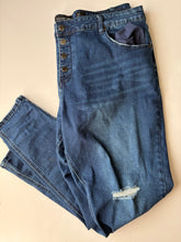 Load image into Gallery viewer, City Chic Denim Skinny Ripped Jeans (20)
