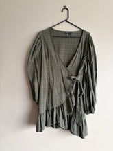 Load image into Gallery viewer, ASOS Check Wrap Mini (12-14)
