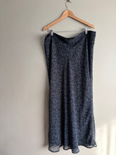 Load image into Gallery viewer, Vintage Taking Shape Floral Maxi Skirt (18-20)
