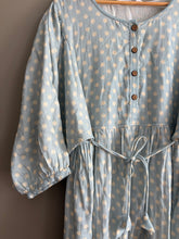 Load image into Gallery viewer, Sage and Claire Daisy Dress (L 18-20)
