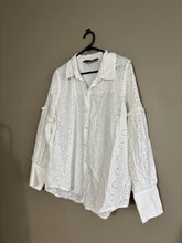 Load image into Gallery viewer, Decjuba Blouse White Broidarie Anglaise (14)
