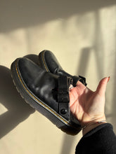Load image into Gallery viewer, Dr Martens Jorge Clogs/Mules (US9)
