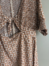 Load image into Gallery viewer, Seed Brown Check Cut Out Mini (14-16)
