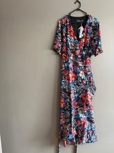 Load image into Gallery viewer, Friday Flamingo Amber Dress (2/16/18)
