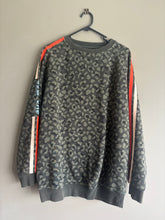 Load image into Gallery viewer, White Fox Leisure Leopard Crew (S 10-12)
