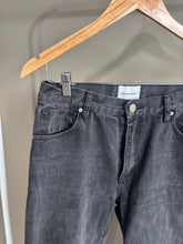 Load image into Gallery viewer, Abrand Black Denim Jean (10/28)
