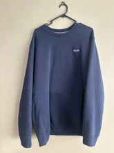 Load image into Gallery viewer, Patagonia Navy Crew (14-18)
