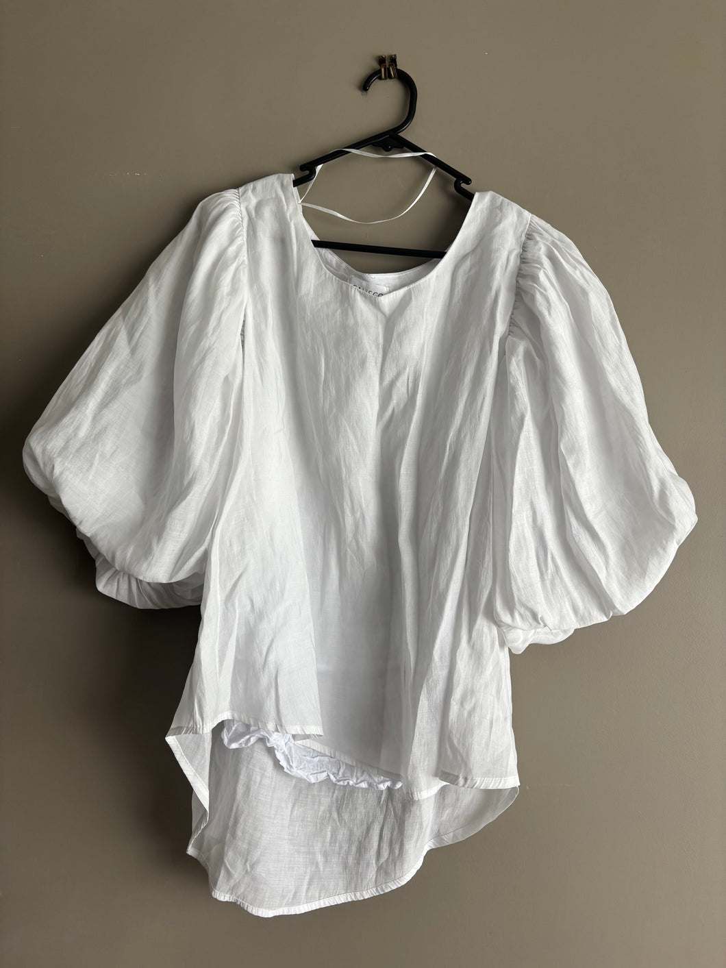 Cali & Co White Puff Sleeve Blouse (M/L)