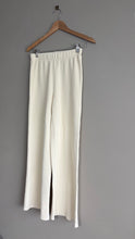 Load image into Gallery viewer, Ghanda Beige Ribbed Lounge Pant (8-10)
