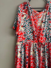Load image into Gallery viewer, Thing Thing Floral Midi Dress (14/16)
