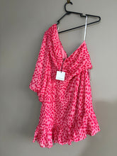 Load image into Gallery viewer, Tussah Off the Shoulder Dress (10-12)
