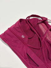 Load image into Gallery viewer, Lululemon Crop (LULU10/NZ14)
