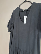 Load image into Gallery viewer, Dear Sutton Midi Dress BNWT (10-12)
