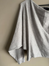 Load image into Gallery viewer, Mirrou Grey Knit Top (12-14)
