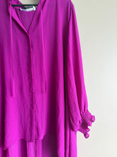 Load image into Gallery viewer, Pretty Basics Magenta Blouse (22-24)
