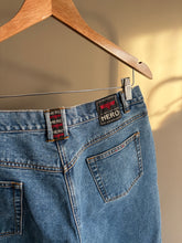Load image into Gallery viewer, Hero Vintage Jean (42cm)
