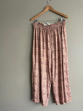 Load image into Gallery viewer, You &amp; All Leopard Lounge Pant (18-20)
