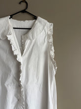 Load image into Gallery viewer, Ruby White Sandler Frill Shirt Dress (14-18)

