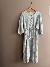 Load image into Gallery viewer, Sage and Claire Daisy Dress (L 18-20)
