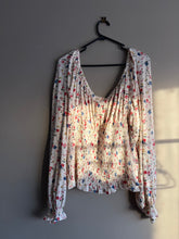 Load image into Gallery viewer, Prickle and Polly Floral Blouse (XL 14/16)
