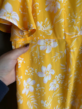 Load image into Gallery viewer, Tokyo Curve Yellow Floral Mini Dress (16)
