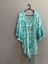 Load image into Gallery viewer, Love Street Boho Playaiit (6/8)
