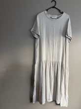 Load image into Gallery viewer, Summery Copenhagen Josephine Dress (L/14)
