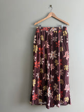 Load image into Gallery viewer, Lullaby Club Floral Posey Pant (L/XL)
