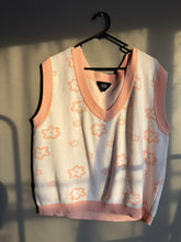 Load image into Gallery viewer, Thing Thing Floral Vest (8-12)
