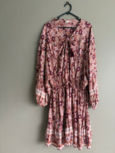 Load image into Gallery viewer, Marni Boho Floral Mini (20-22)
