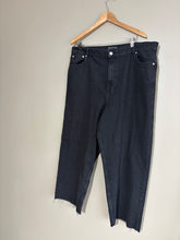 Load image into Gallery viewer, ASOS Black Wide Leg Jean (20/22)
