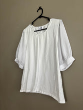 Load image into Gallery viewer, Alaska Tees White Tee (M 10-12)
