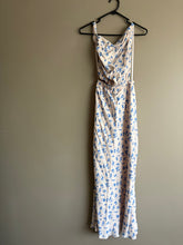 Load image into Gallery viewer, Dissh Floral Josephine Midi Dress (8)
