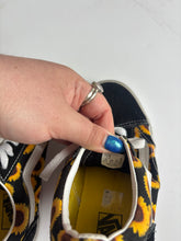 Load image into Gallery viewer, Black Sunflower Vans (UK 2.5 21CM)
