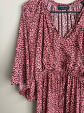 Load image into Gallery viewer, Mink Pink Maxi Dress (L)
