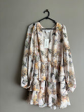 Load image into Gallery viewer, Ivy &amp; Jack Floral Dress (12-14)
