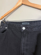 Load image into Gallery viewer, ASOS Black Wide Leg Jean (20/22)
