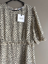Load image into Gallery viewer, Atmos &amp; Here Beige Pebble Dress (8-10)
