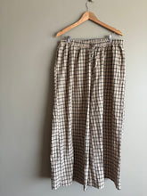 Load image into Gallery viewer, The Lullaby Club Posey Neutral Check *FLAW* (XXL)
