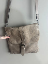 Load image into Gallery viewer, Stitch and Hide Leather Handbag
